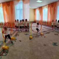 Выполняли упражнения на координацию Выполняли упражнения на координацию.